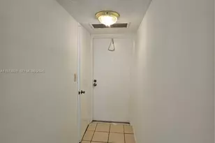 7911 N Colony Cir N, Tamarac, FL 33321 - Photo 10