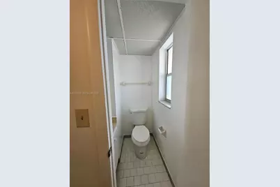 7911 N Colony Cir N #304, Tamarac, FL 33321 - Photo 12