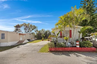 18706 SW 351st St, Homestead, FL 33034 - Photo 2