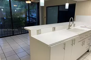 6502 E Miami Lakes Dr E, Miami Lakes, FL 33014 - Photo 6