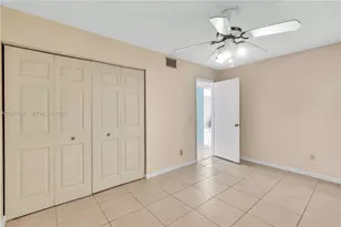 3252 Foxcroft Rd, Miramar, FL 33025 - Photo 16