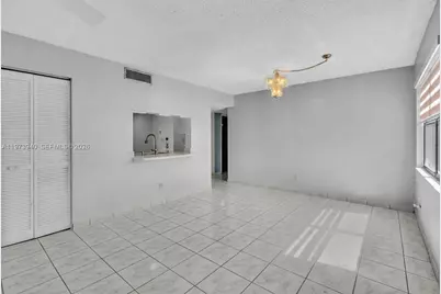 3252 Foxcroft Rd #102, Miramar, FL 33025 - Photo 8