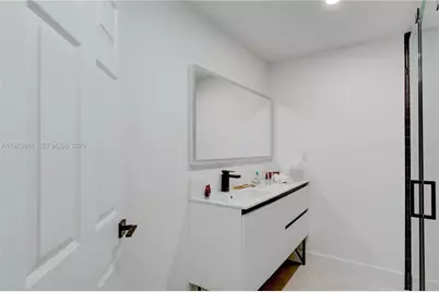 347 NE 110th St, Miami, FL 33161 - Photo 28