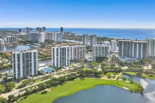 3675 N Country Club Dr, Aventura, FL 33180 - Photo 34