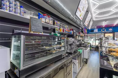 700 SW 17th Ave, Miami, FL 33135 - Photo 16