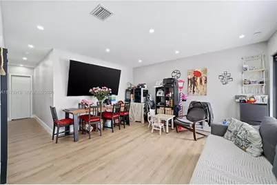 9007 SW 38th St, Miami, FL 33165 - Photo 10