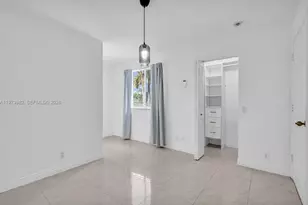 1386 Canary Island Dr, Weston, FL 33327 - Photo 20