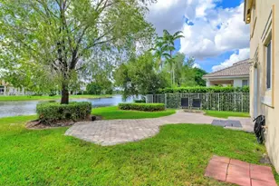 1386 Canary Island Dr, Weston, FL 33327 - Photo 30