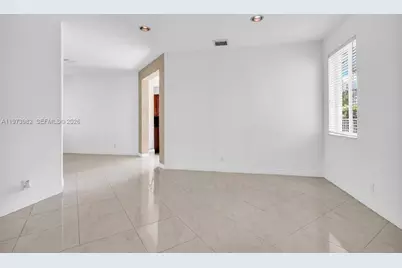 1386 Canary Island Dr, Weston, FL 33327 - Photo 10