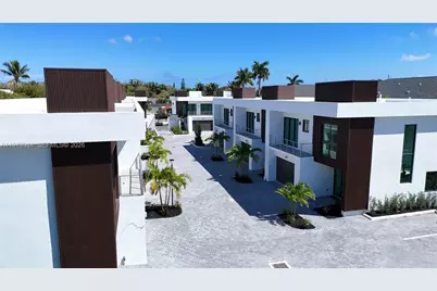 4652 SW 32nd Ave #B2, Dania Beach, FL 33312 - Photo 8