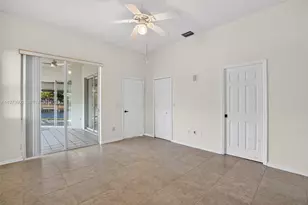 2385 SE 7th Pl, Homestead, FL 33033 - Photo 18