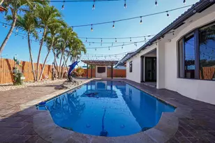 16401 NW 77th Pl, Miami Lakes, FL 33016 - Photo 2