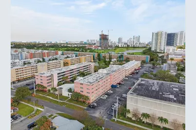 180 NE 12th Ave #15B, Hallandale Beach, FL 33009 - Photo 18