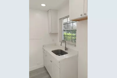 2319 S Johnson St #4, Hollywood, FL 33020 - Photo 2