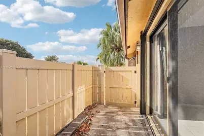 653 Banks Rd, Margate, FL 33063 - Photo 4