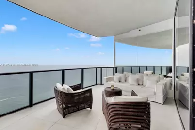 18555 Collins Ave #4605, Sunny Isles Beach, FL 33160 - Photo 2