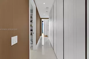 18555 Collins Ave, Sunny Isles Beach, FL 33160 - Photo 36