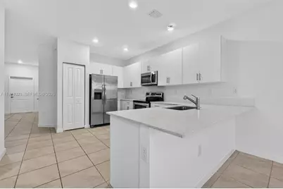 2619 SE 11th Street #2619, Homestead, FL 33035 - Photo 10