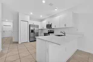 2619 SE 11th St, Homestead, FL 33035 - Photo 10