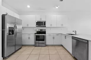 2619 SE 11th St, Homestead, FL 33035 - Photo 6