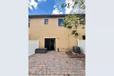 9271 W 33rd Ln, Hialeah, FL 33018 - Photo 20