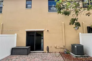 9271 W 33rd Ln, Hialeah, FL 33018 - Photo 20