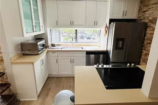 17021 N Bay Rd, Sunny Isles Beach, FL 33160 - Photo 8