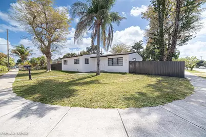 1090 NW 197th Ter, Miami Gardens, FL 33169 - Photo 2