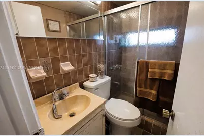 2760 NW 4th Ter, Miami, FL 33125 - Photo 10