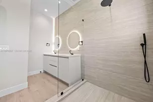 1135 NE 11th Ave, Fort Lauderdale, FL 33304 - Photo 34