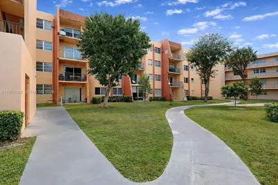 13715 Kendale Lakes Cir #PH-A10, Miami, FL 33183 - Photo 4