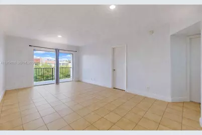 13715 Kendale Lakes Cir #PH-A10, Miami, FL 33183 - Photo 22