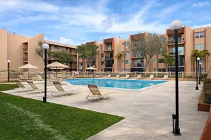 13715 Kendale Lakes Cir, Miami, FL 33183 - Photo 8