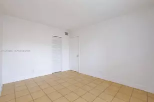 13715 Kendale Lakes Cir, Miami, FL 33183 - Photo 10