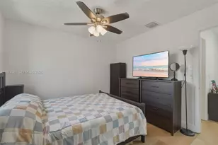 9853 Riverside Dr, Coral Springs, FL 33071 - Photo 8