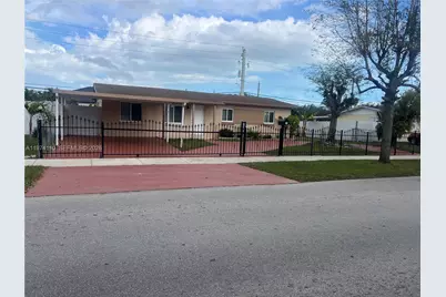 21321 SW 99th Ct, Cutler Bay, FL 33189 - Photo 2