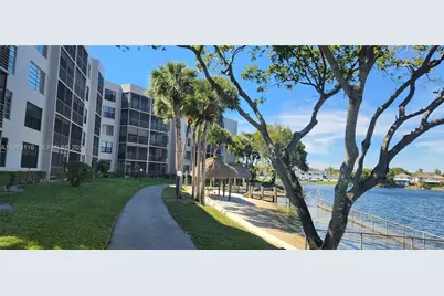 1100 Colony Point Cir #316, Pembroke Pines, FL 33026 - Photo 26