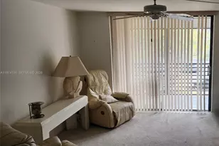 1100 Colony Point Cir, Pembroke Pines, FL 33026 - Photo 4