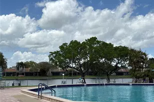 1100 Colony Point Cir, Pembroke Pines, FL 33026 - Photo 28