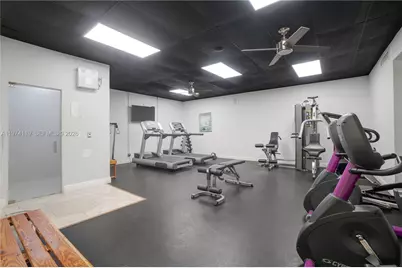 301 Cambridge Rd #211, Hollywood, FL 33024 - Photo 30