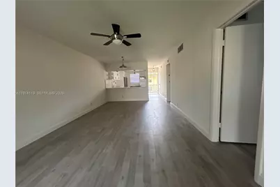 301 Cambridge Rd #211, Hollywood, FL 33024 - Photo 12