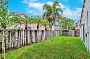 1361 Seagrape Cir, Weston, FL 33326 - Photo 32