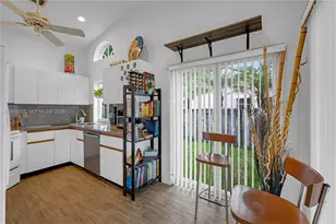 1361 Seagrape Cir, Weston, FL 33326 - Photo 16