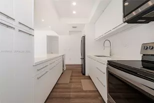 9725 NW 52nd St, Doral, FL 33178 - Photo 26