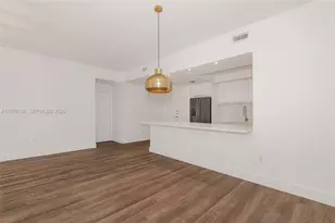 9725 NW 52nd St, Doral, FL 33178 - Photo 18