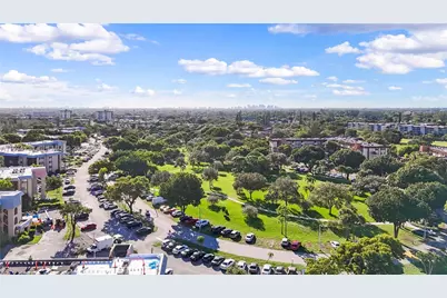 6301 N Falls Cir Dr #206, Lauderhill, FL 33319 - Photo 4