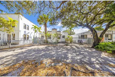 2000 Monroe St #1-15, Hollywood, FL 33020 - Photo 2