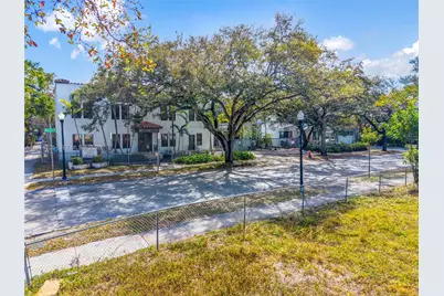 2000 Monroe St #1-15, Hollywood, FL 33020 - Photo 32
