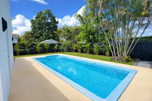 1645 NE 180th St, North Miami Beach, FL 33162 - Photo 54