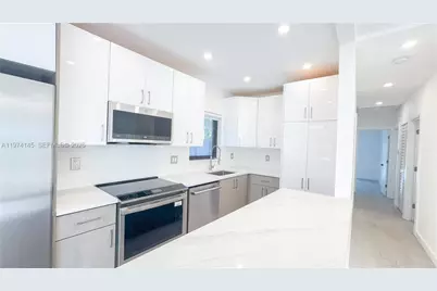 1645 NE 180th St, North Miami Beach, FL 33162 - Photo 42